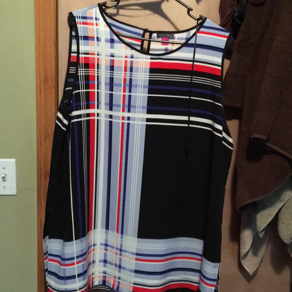 Multi Colored Sleeveless Top. Multifunctional! - image 1